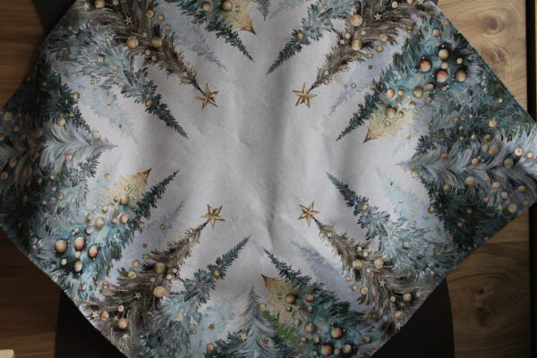 Nappe 100cm x 100cm Forêt enchantée