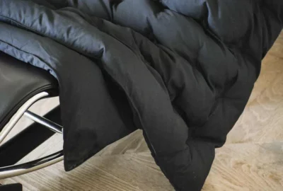 Plaid Caresse Pyrenex Carbone