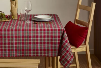 Tissu enduit à carreaux rouge et vert