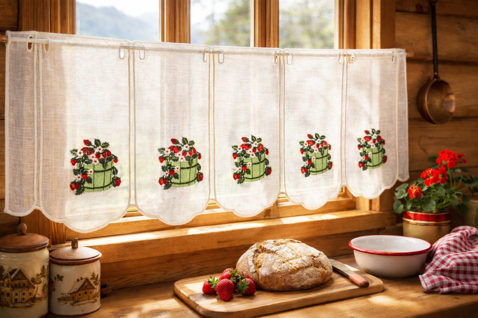 La corde à Linge - L'esprit montagne - voilages rideaux bain linge de maison Vosges Gérardmer brise bise brodés panier de fraises style cuisine campagnarde