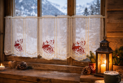 Brise bise crème chalet brodé rouge