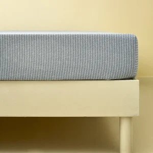 Drap-housse imprimé Rendez-vous au sommet à motif chevrons gris et blanc