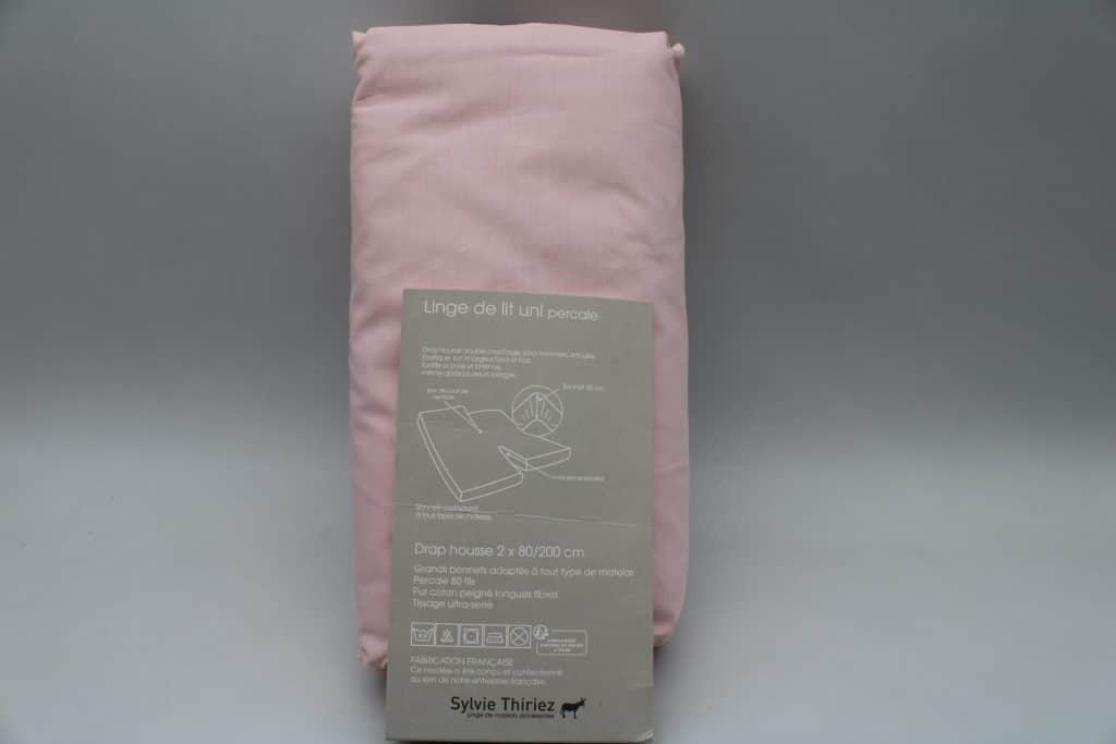 Drap-housse TPR en percale rose 2 × 80 × 200 cm dans son emballage
