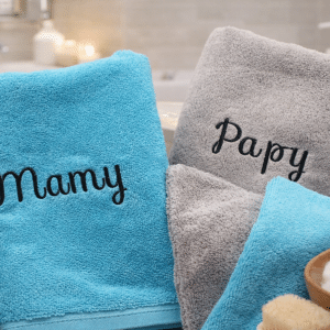 Serviettes brodées Mamy turquoise et Papy Alu avec leurs gants assortis